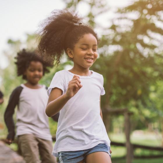 kids running through park